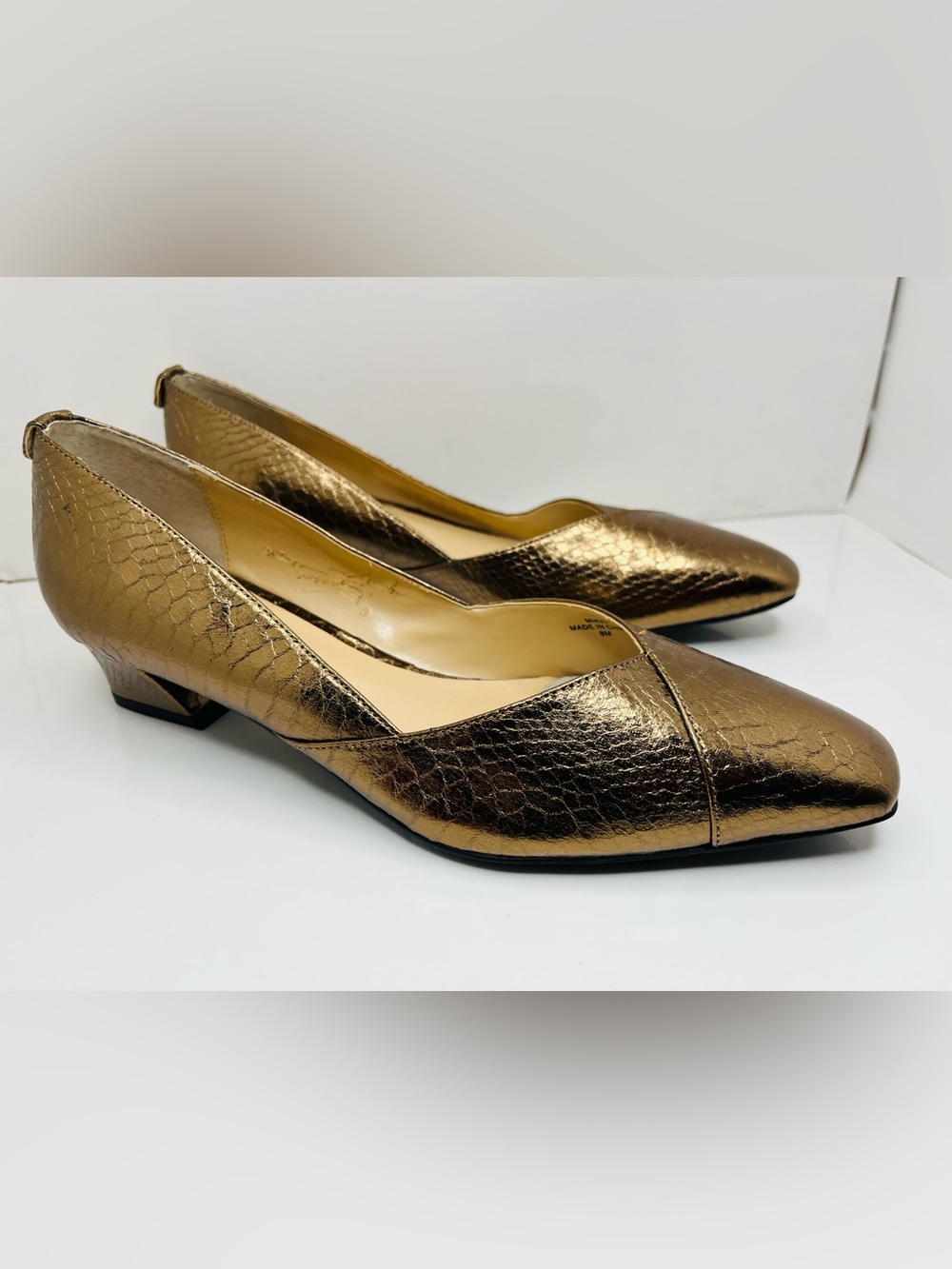 J.Reneé Metallic Bronze Snake Embossed Pointed Square Toe Block Heel Pumps